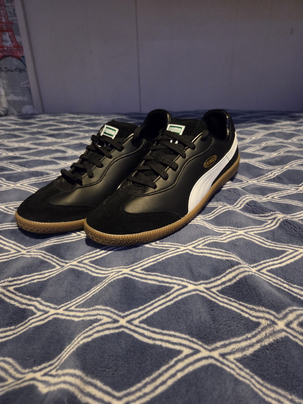 Puma Men’s Black & White Samba Classic Sneakers